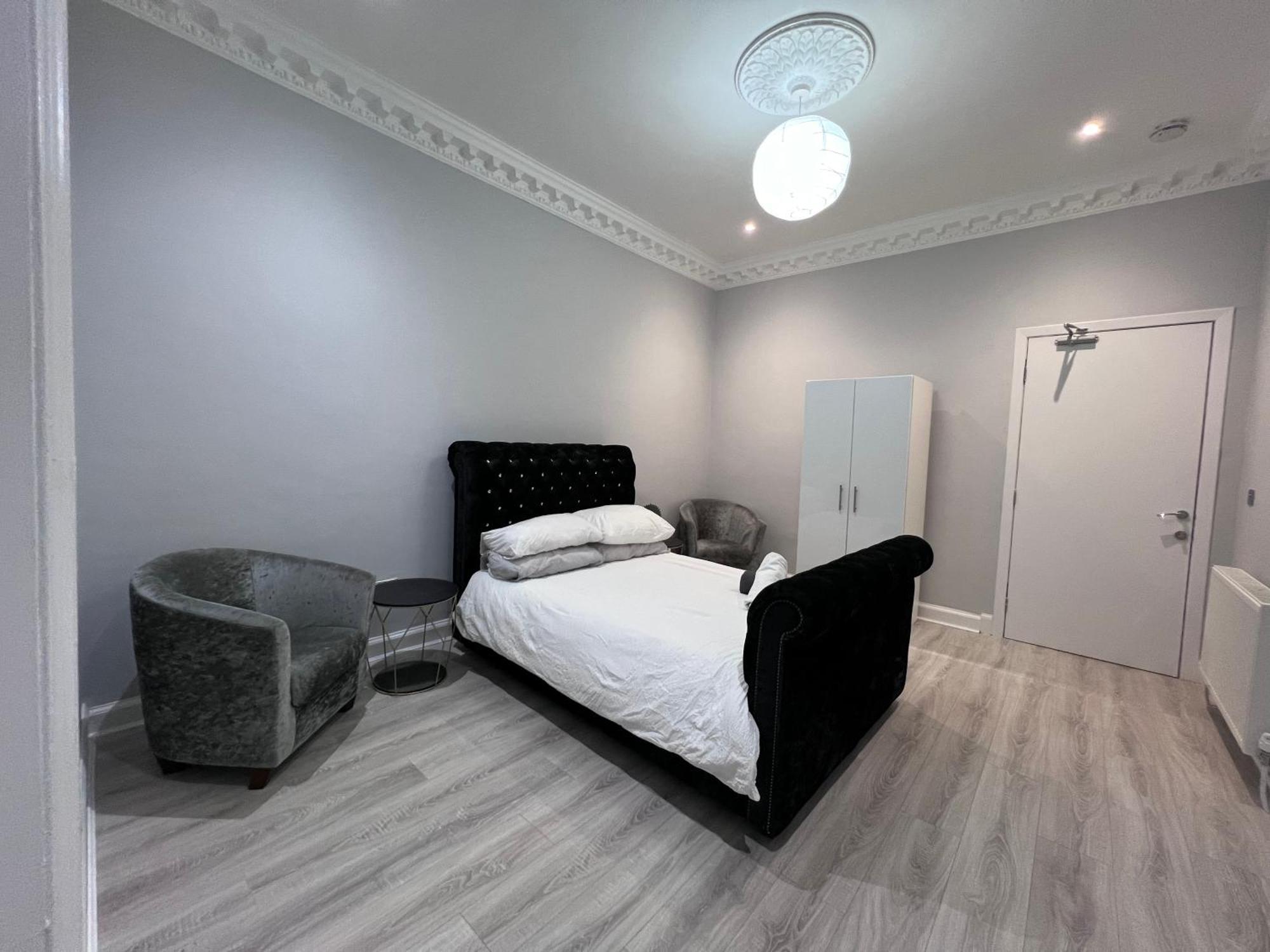 Lovely 4 Bedroom 2Nd Floor Walk Up Apartment Εδιμβούργο Εξωτερικό φωτογραφία