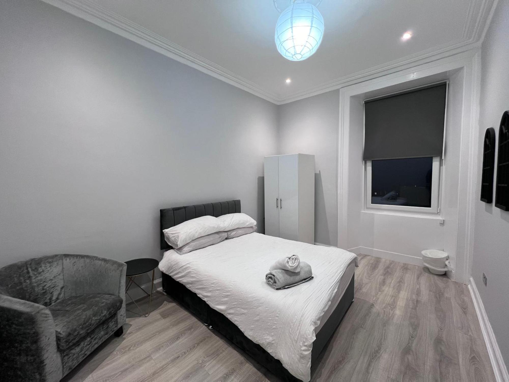Lovely 4 Bedroom 2Nd Floor Walk Up Apartment Εδιμβούργο Εξωτερικό φωτογραφία